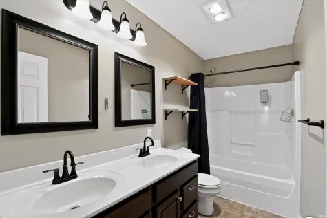 1674 Deer Haven Court Spencer IN 47460