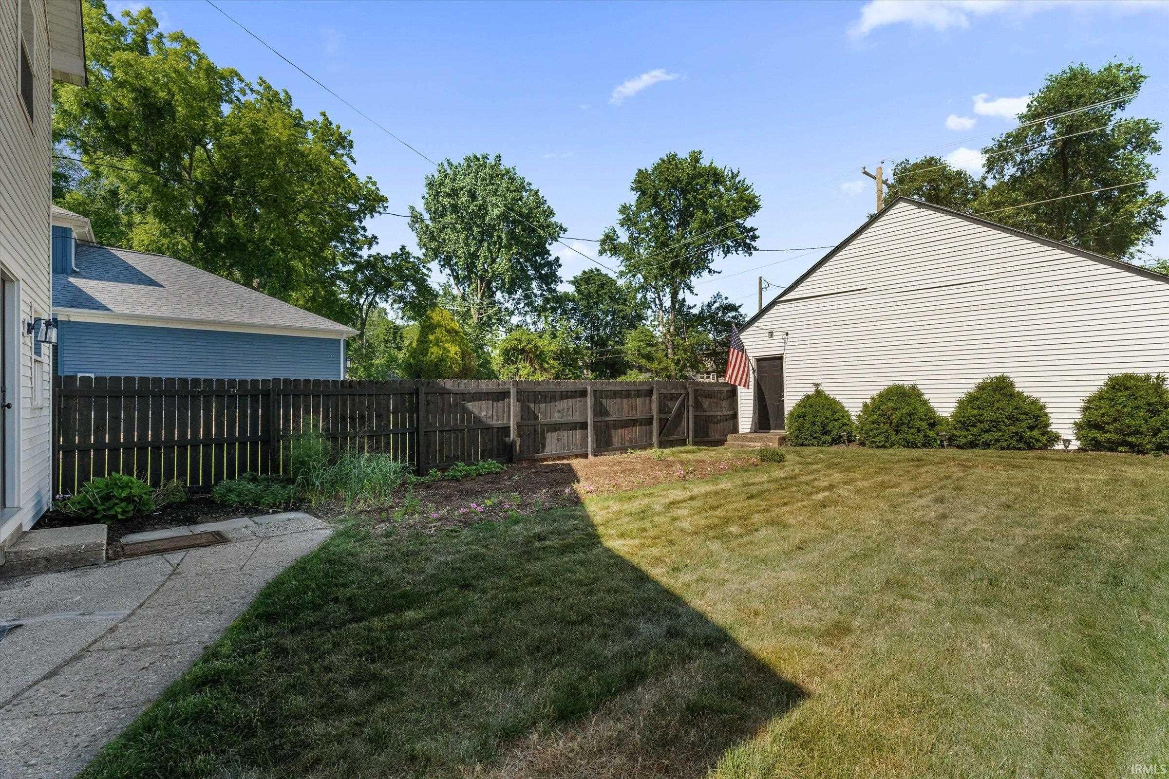 706 N Hill Street South Bend IN 46617