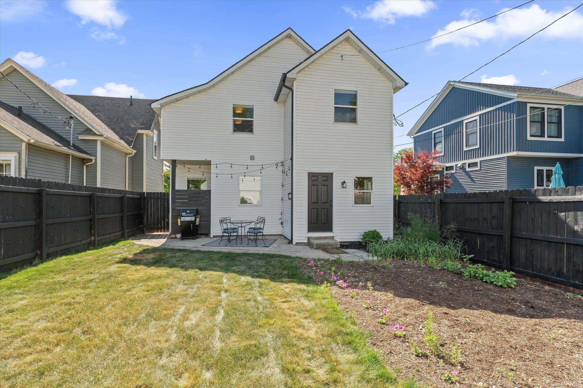706 N Hill Street South Bend IN 46617