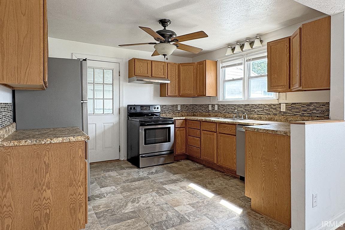 59636 Rosedale Avenue Elkhart IN 46517