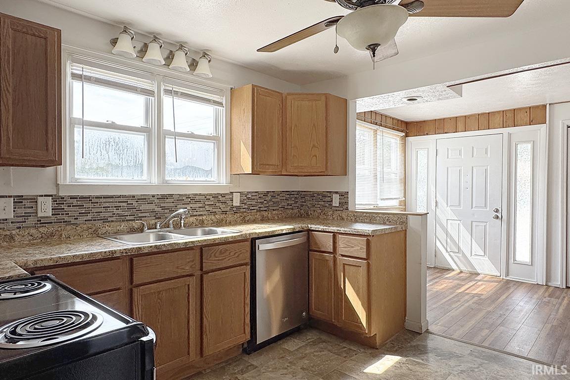 59636 Rosedale Avenue Elkhart IN 46517