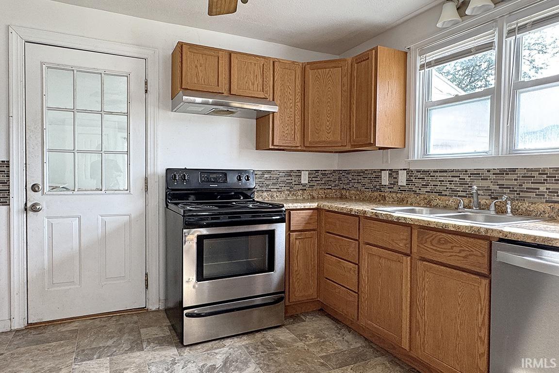 59636 Rosedale Avenue Elkhart IN 46517