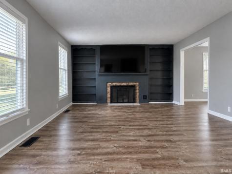 9313 Wallen Court Fort Wayne IN 46825