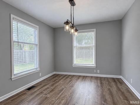 9313 Wallen Court Fort Wayne IN 46825