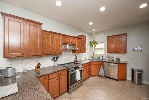 782 N Commodores Lane Lafayette IN 47909
