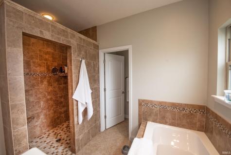 782 N Commodores Lane Lafayette IN 47909