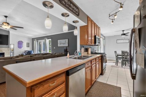 806 N Pine Lane Monticello IN 47960