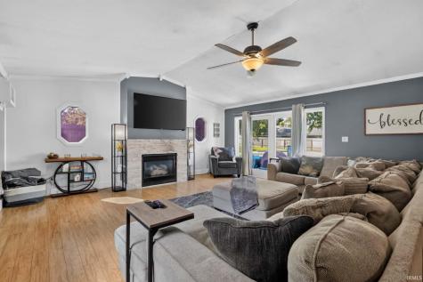 806 N Pine Lane Monticello IN 47960