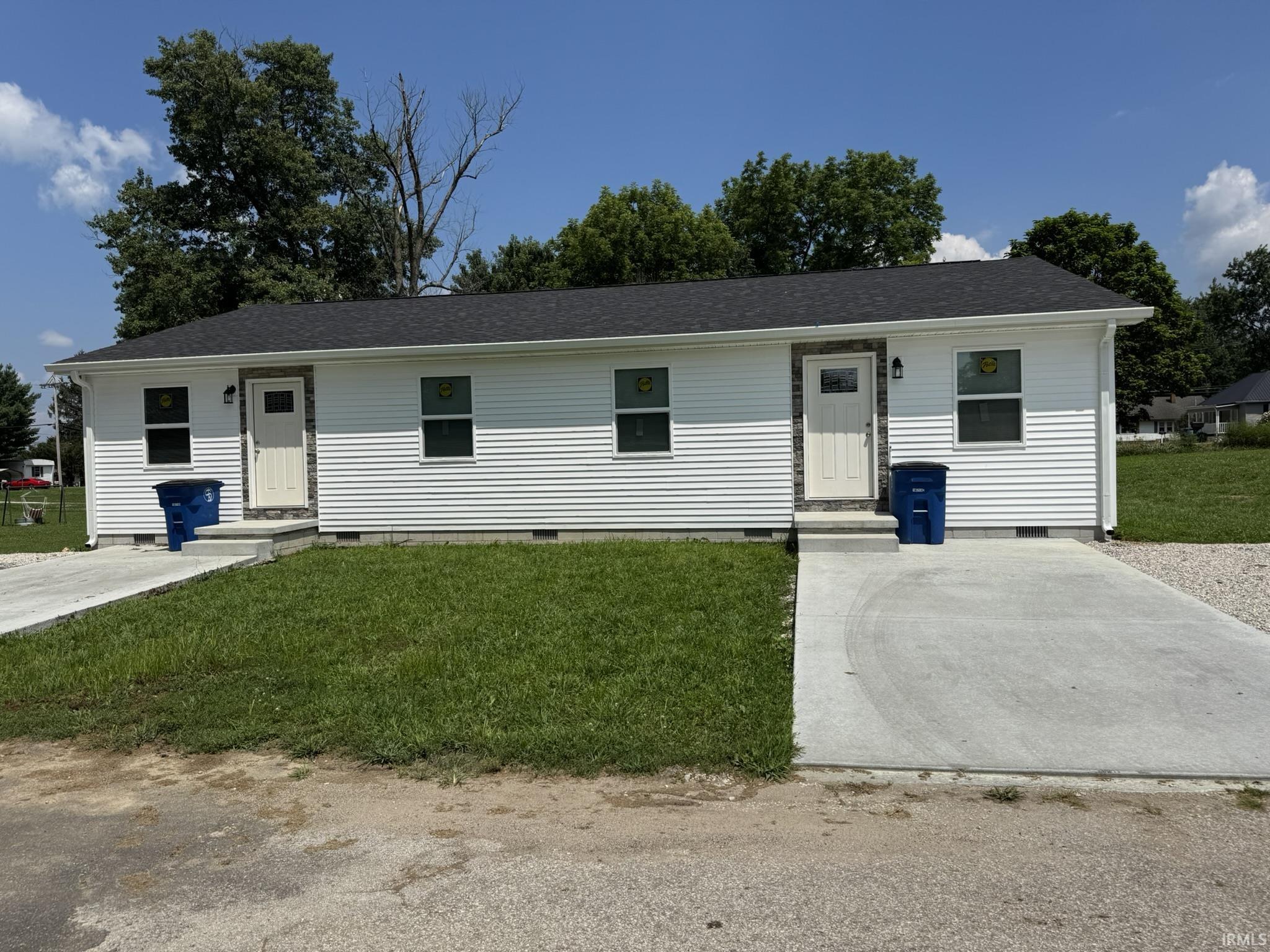 292 & 294 Ross Street Mitchell IN 47446