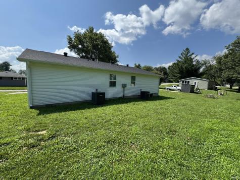 292 & 294 Ross Street Mitchell IN 47446