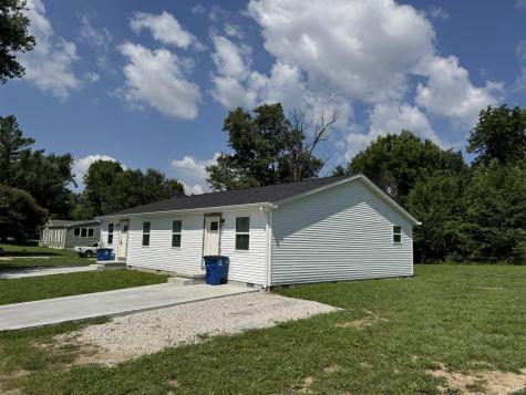 292 & 294 Ross Street Mitchell IN 47446