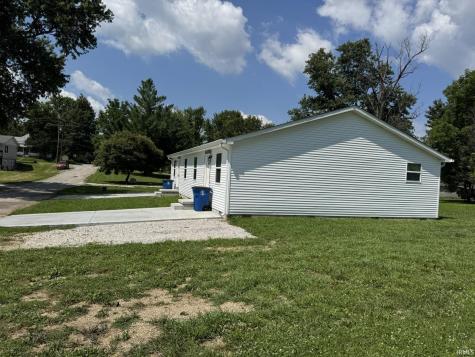 292 & 294 Ross Street Mitchell IN 47446
