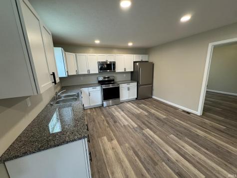 292 & 294 Ross Street Mitchell IN 47446