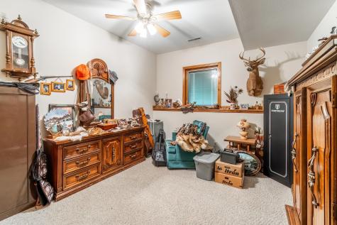 4061 N 006 E Angola IN 46703