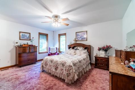 4061 N 006 E Angola IN 46703