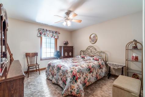 4061 N 006 E Angola IN 46703