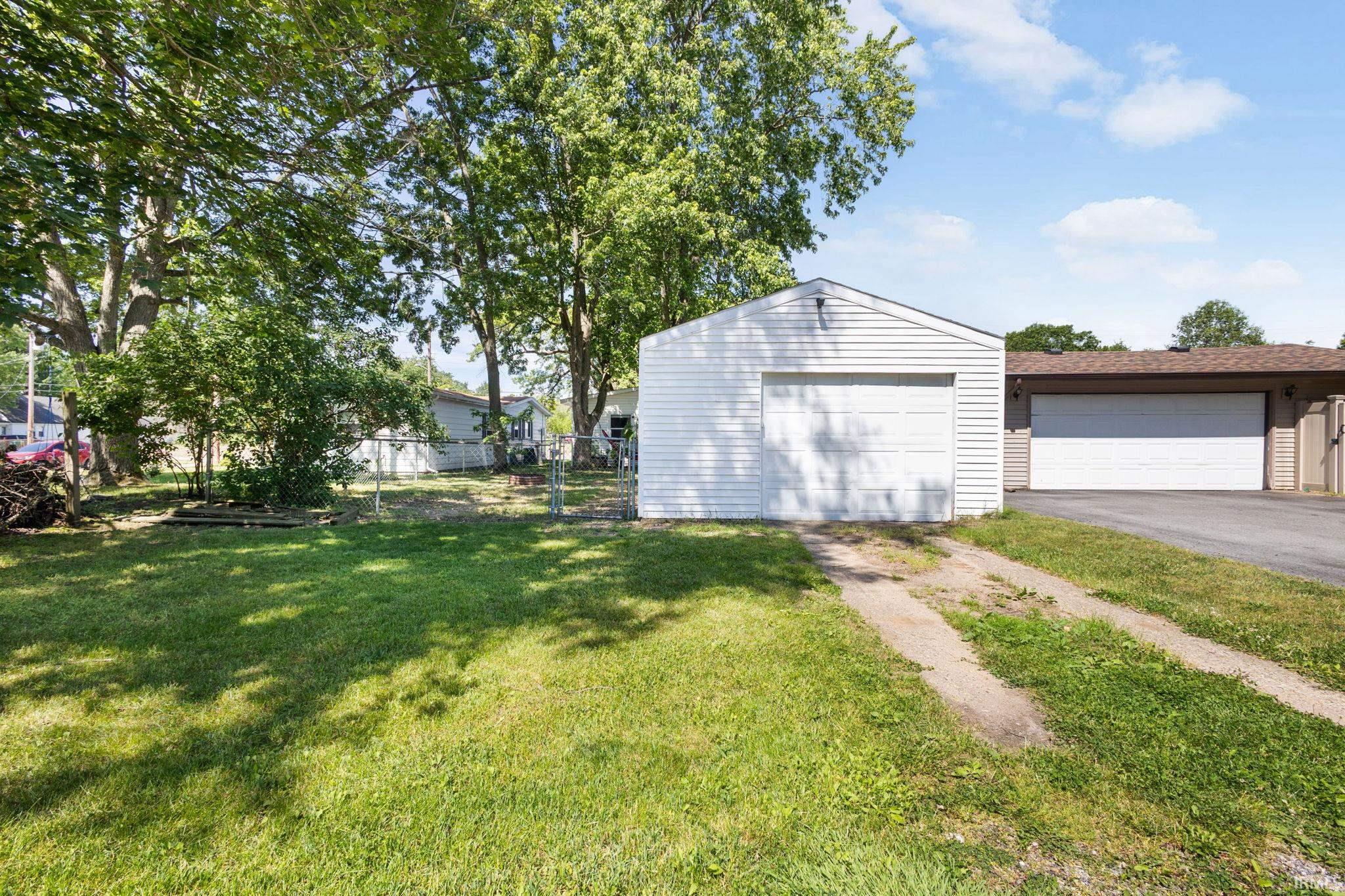 1708 Lynn Street Mishawaka IN 46545