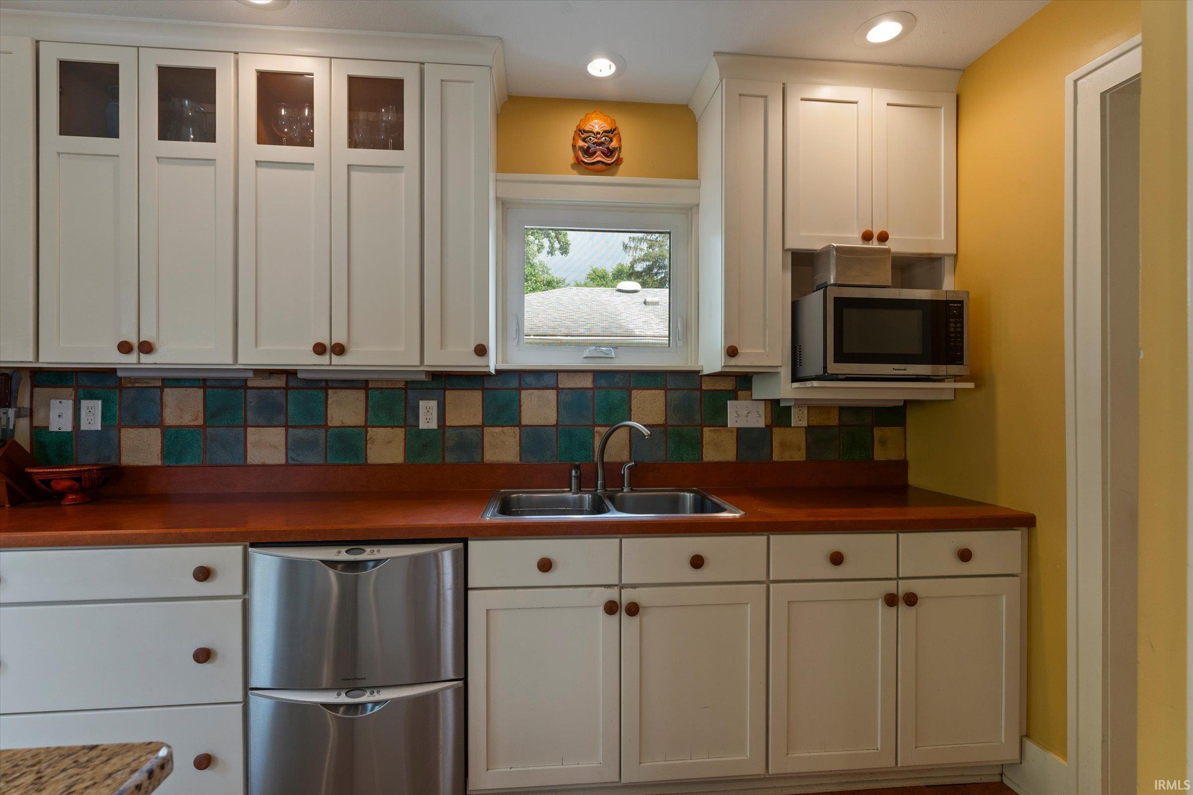 1227 E Colfax Avenue South Bend IN 46617