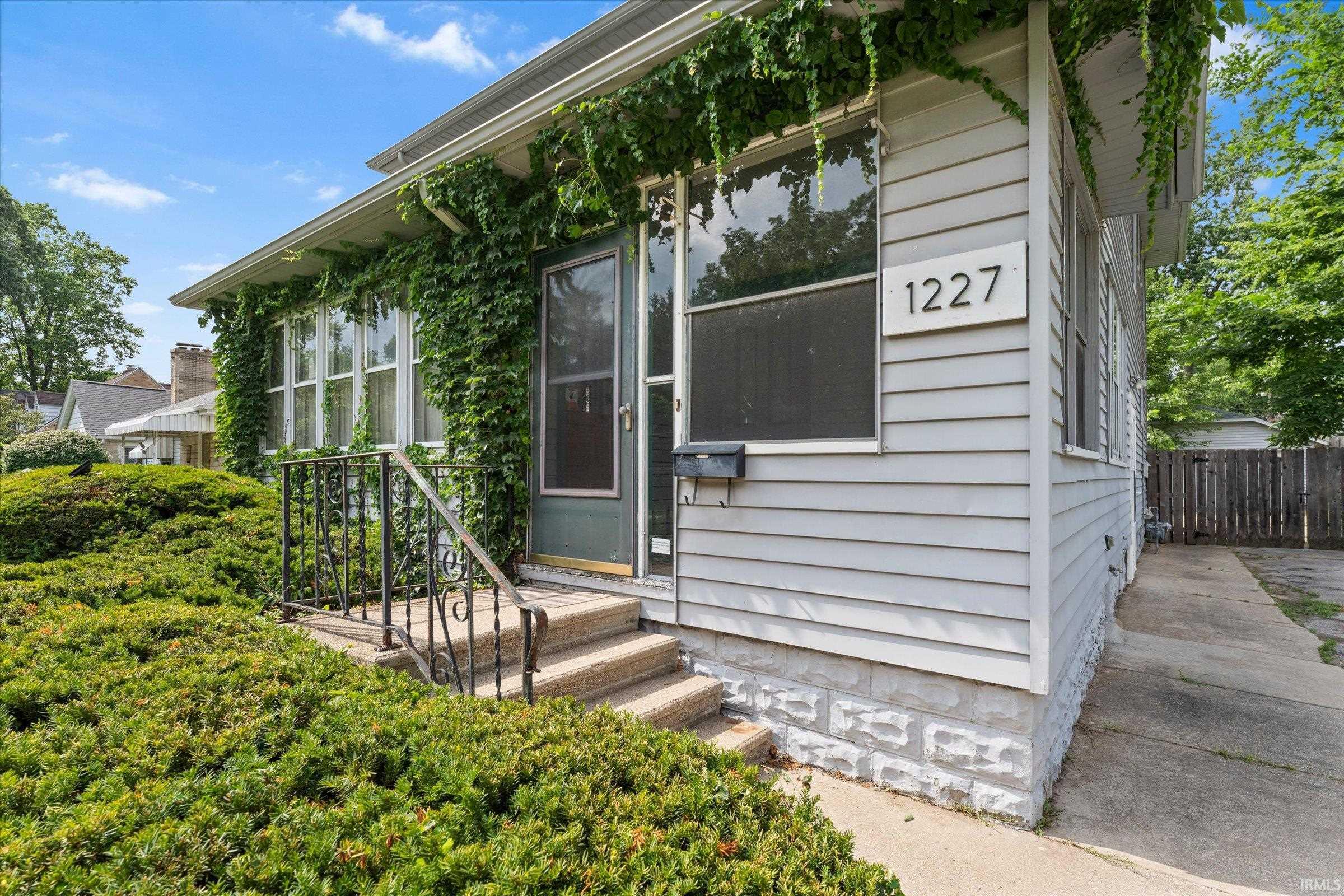 1227 E Colfax Avenue South Bend IN 46617