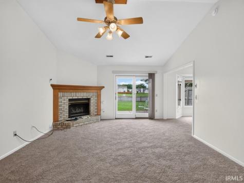 1328 Oak Bay Run Fort Wayne IN 46825