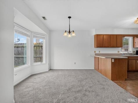 1328 Oak Bay Run Fort Wayne IN 46825