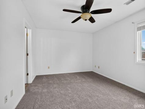 1328 Oak Bay Run Fort Wayne IN 46825