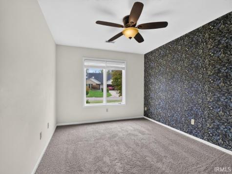 1328 Oak Bay Run Fort Wayne IN 46825