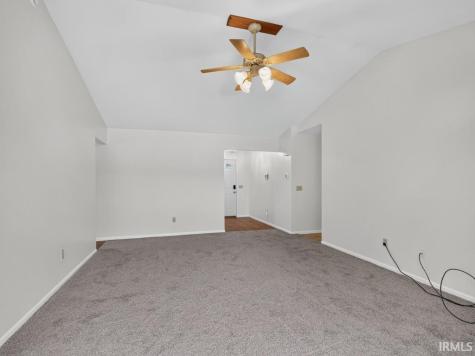 1328 Oak Bay Run Fort Wayne IN 46825