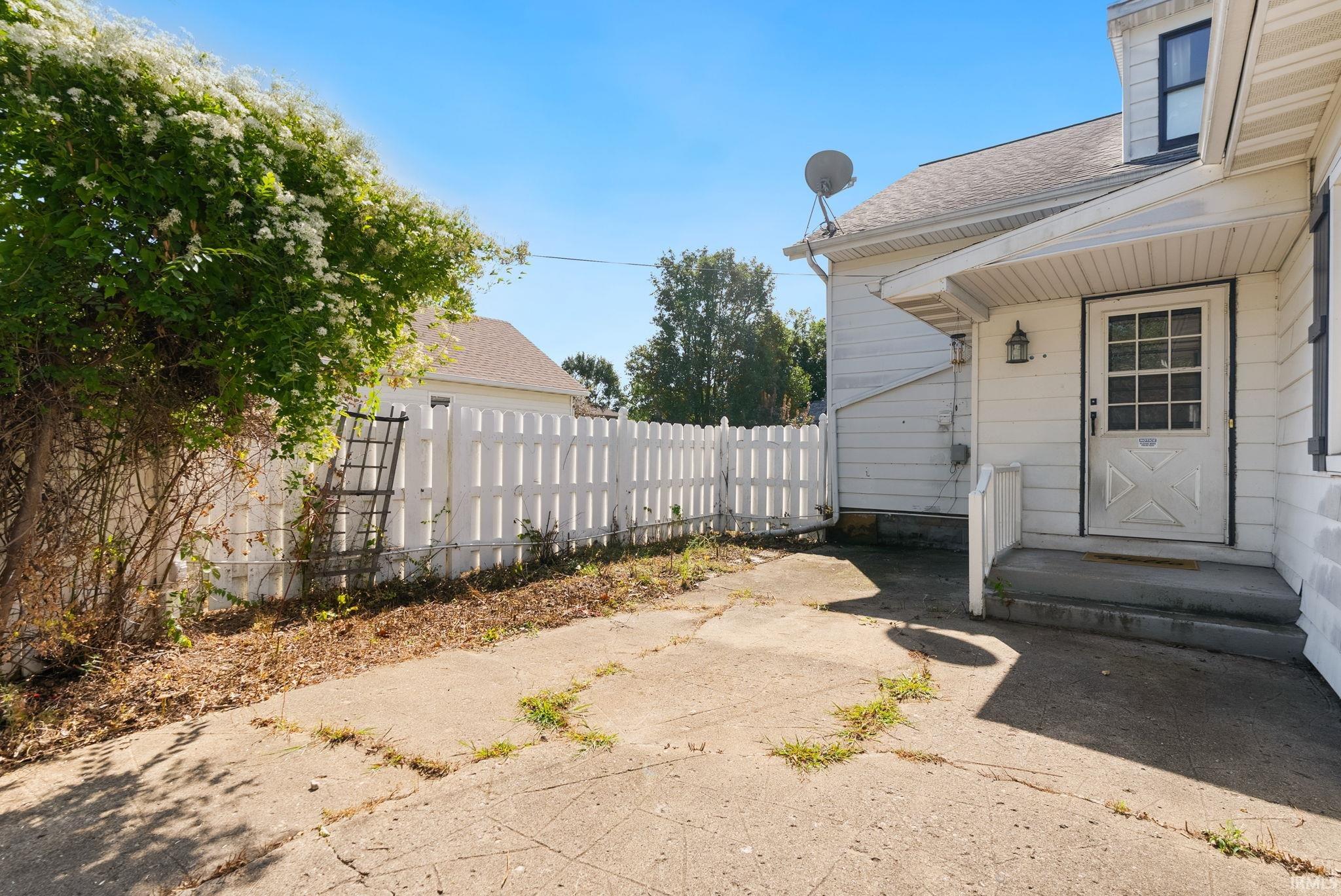 933 E Main Street Warsaw IN 46580