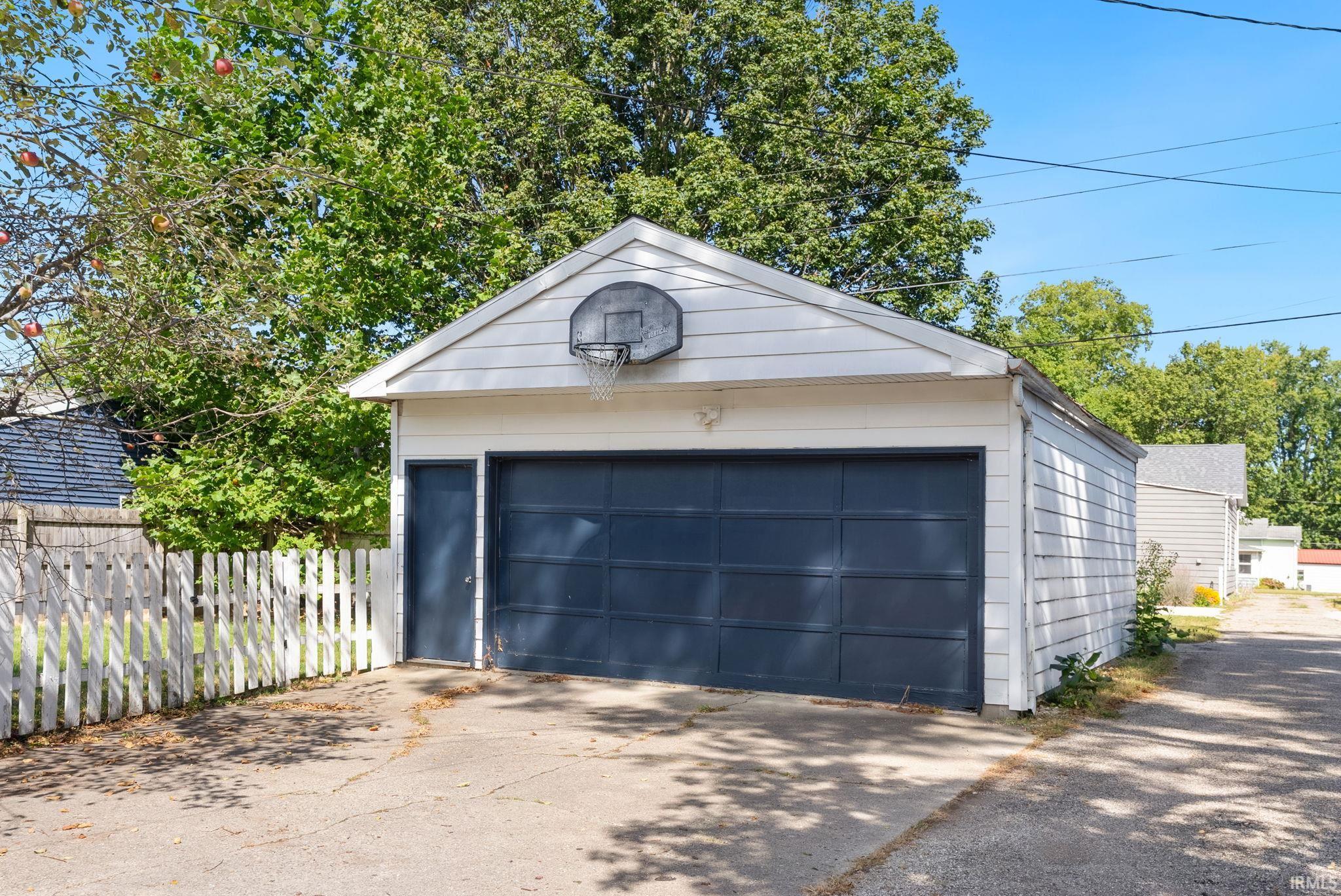 933 E Main Street Warsaw IN 46580