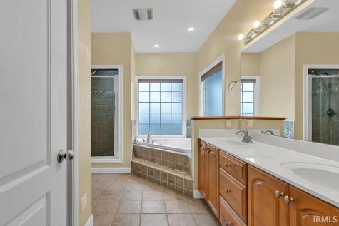 3907 E Breckenmore Drive Bloomington IN 47401