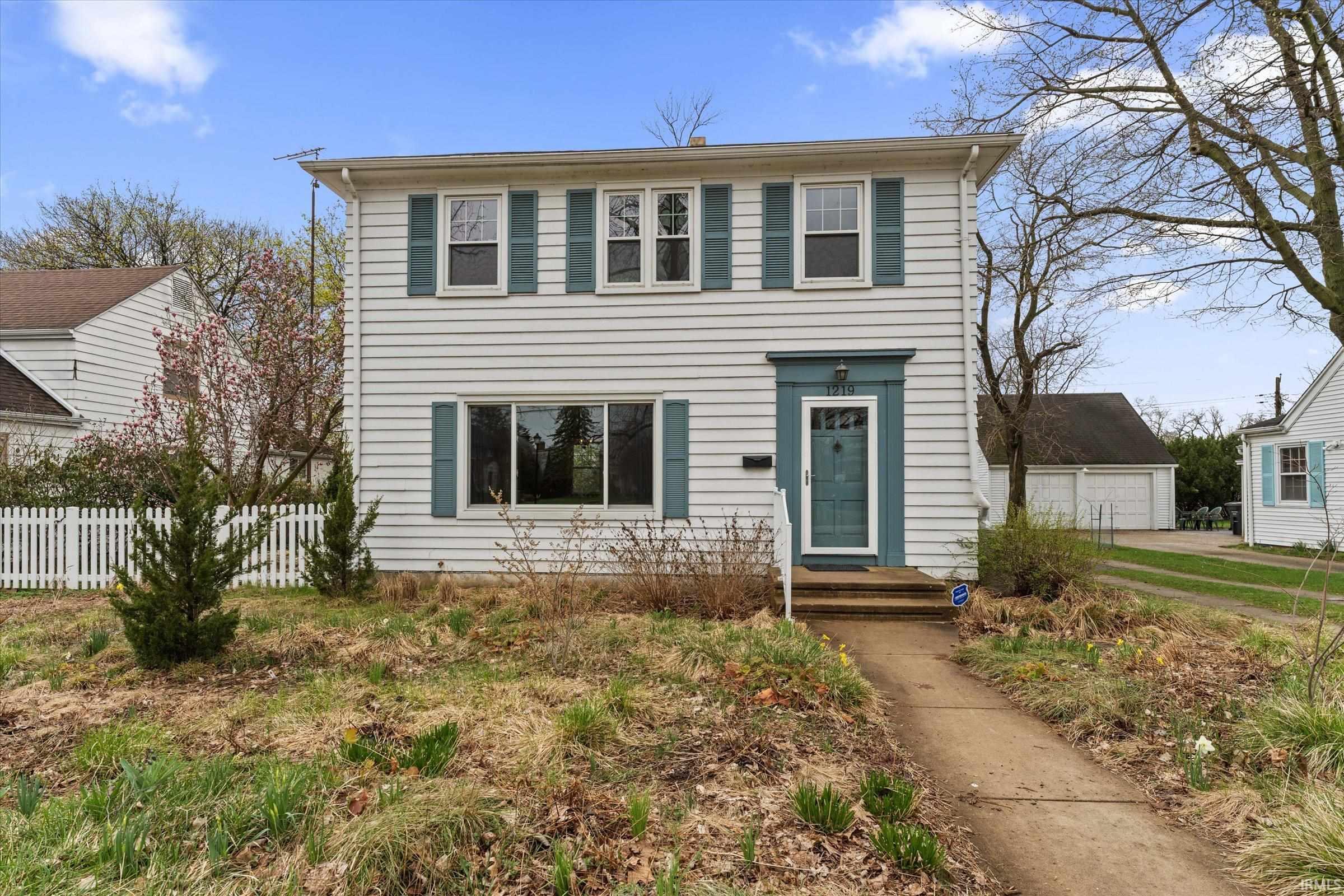 1219 Leeper Avenue South Bend IN 46617