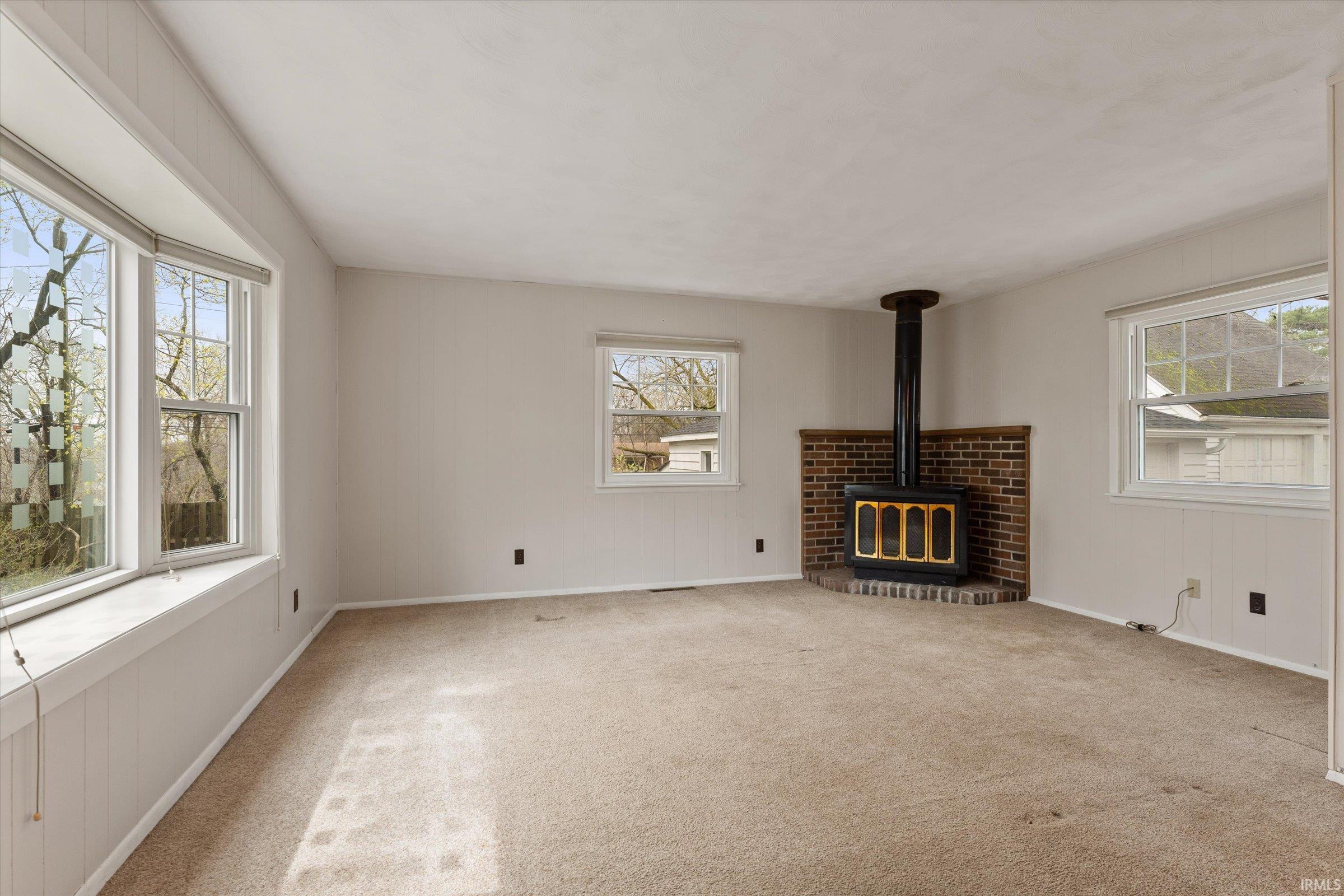 1219 Leeper Avenue South Bend IN 46617