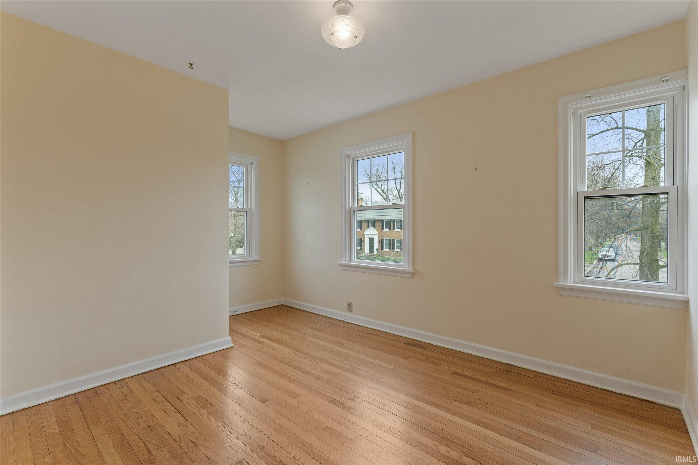 1219 Leeper Avenue South Bend IN 46617