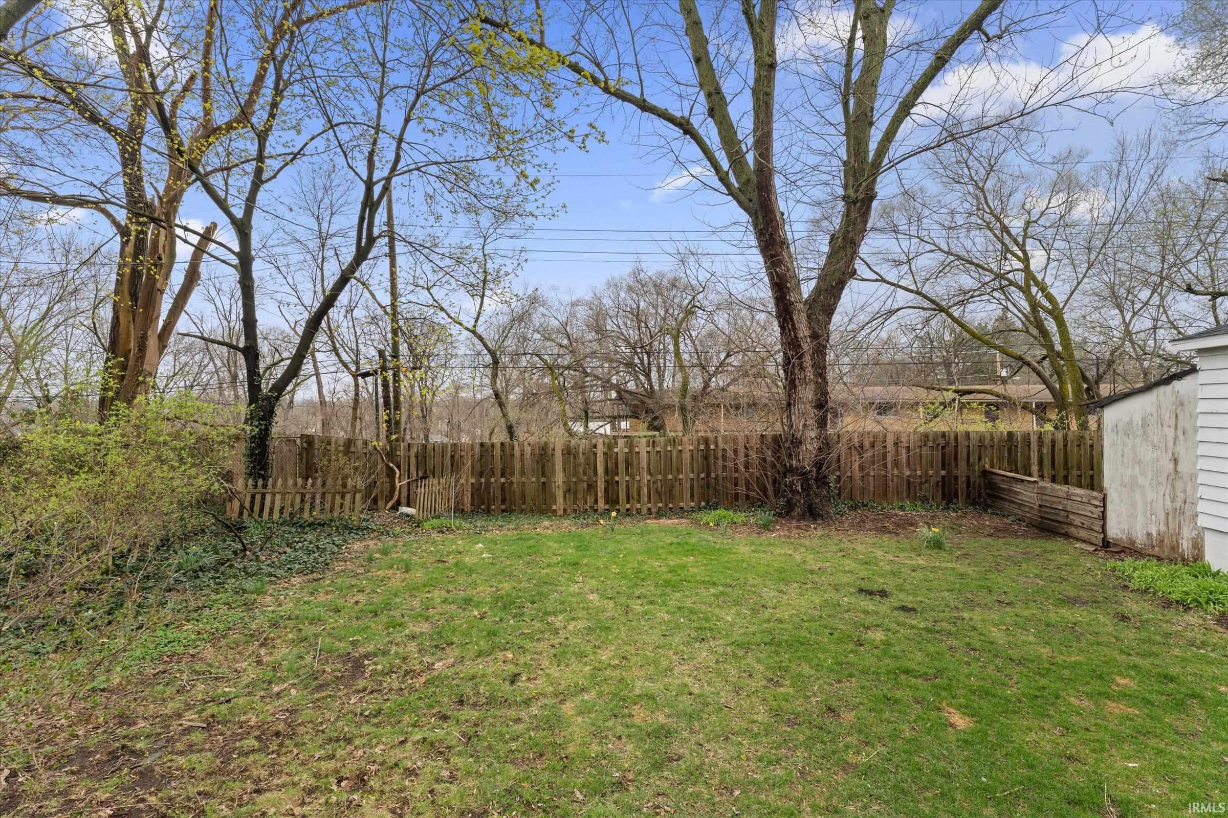 1219 Leeper Avenue South Bend IN 46617
