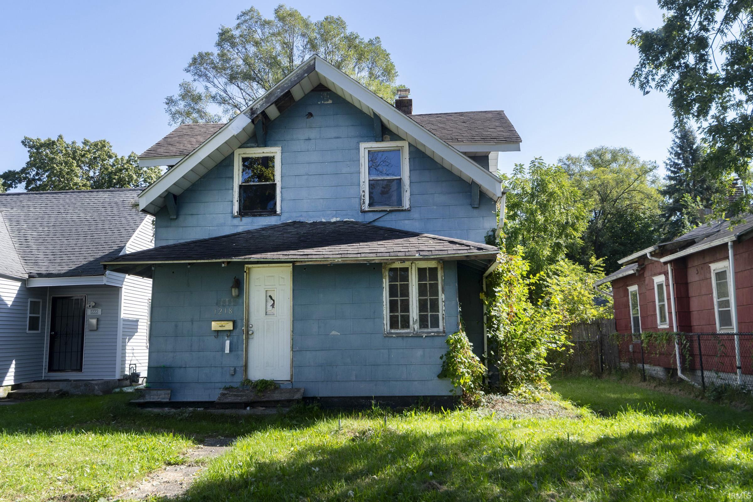 1218 Huey Street South Bend IN 46628