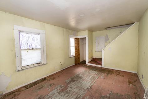 1218 Huey Street South Bend IN 46628