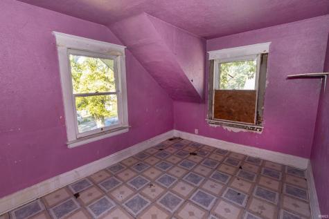 1218 Huey Street South Bend IN 46628