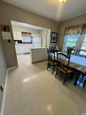 1717 Russell Avenue Evansville IN 47720