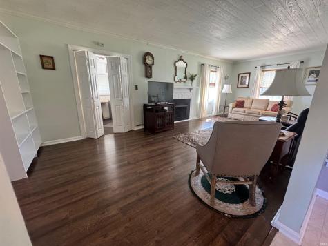 1717 Russell Avenue Evansville IN 47720