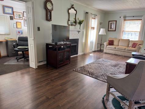 1717 Russell Avenue Evansville IN 47720