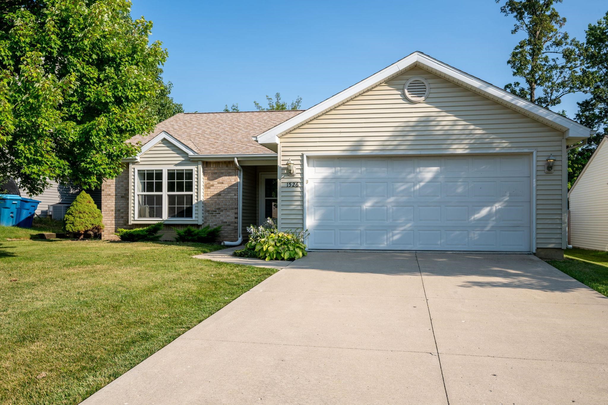 1526 Bear Claw Lane Fort Wayne IN 46845