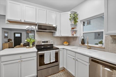 209 N Sunnyside Avenue South Bend IN 46617