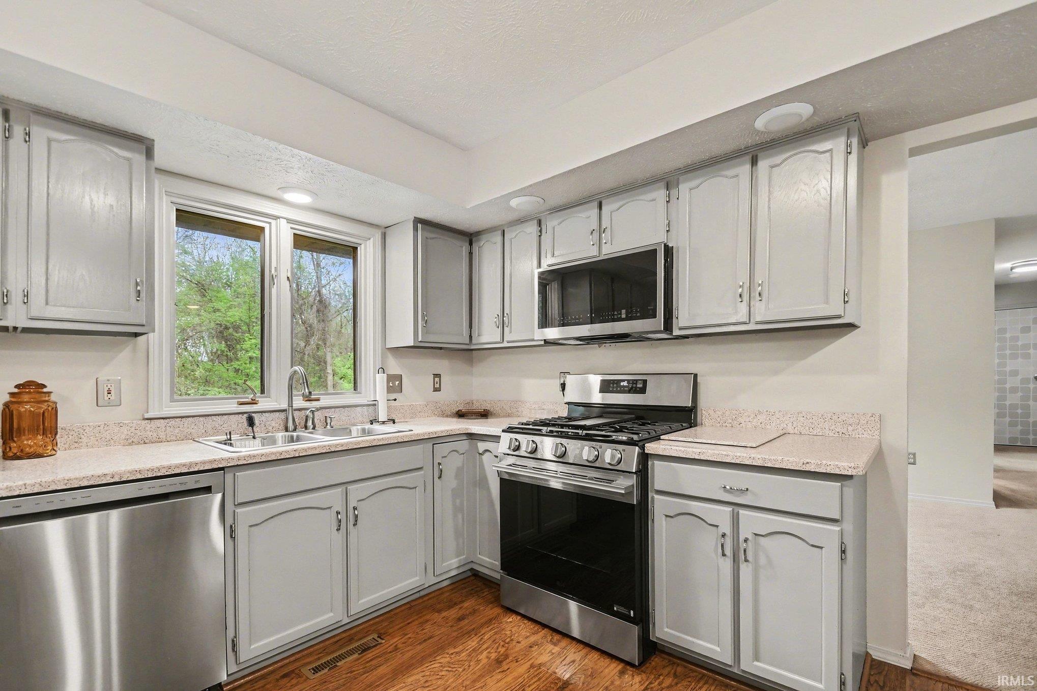 1035 Bowdoin Drive Mishawaka IN 46544