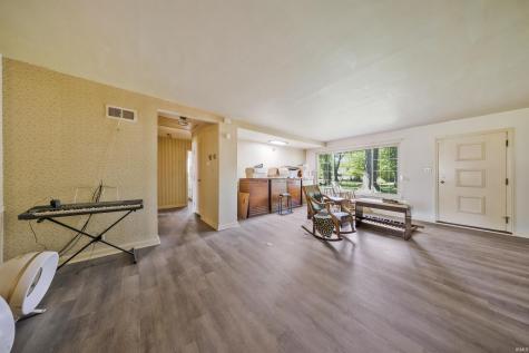 810 Plaza Drive Evansville IN 47715