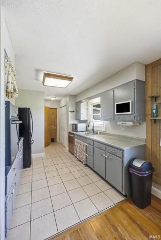 2926 W 550 S Huntington IN 46750
