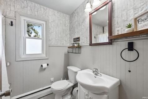 2926 W 550 S Huntington IN 46750