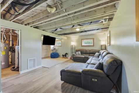 2926 W 550 S Huntington IN 46750
