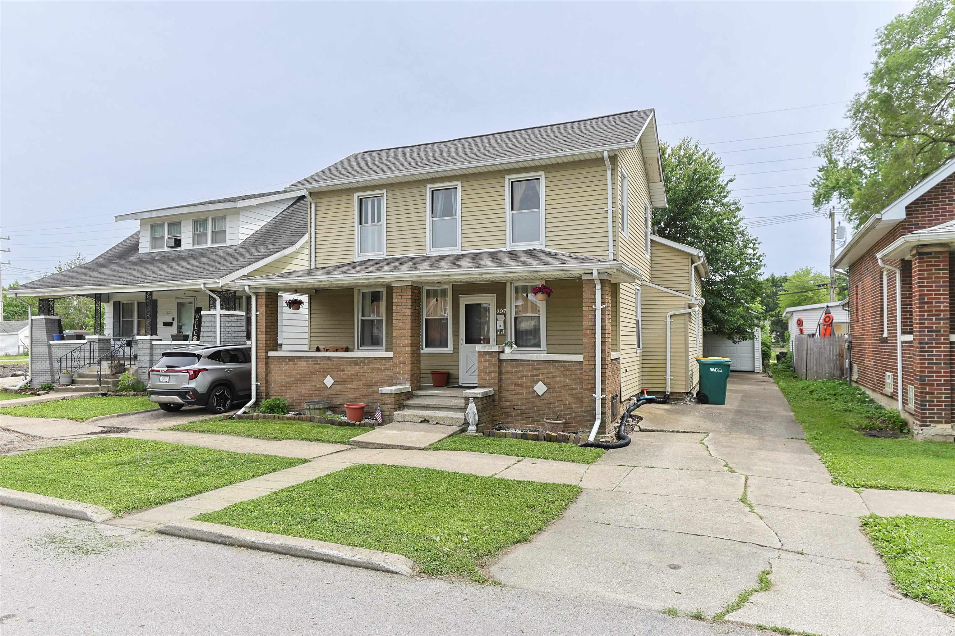 207 W 12th Street Mishawaka IN 46544