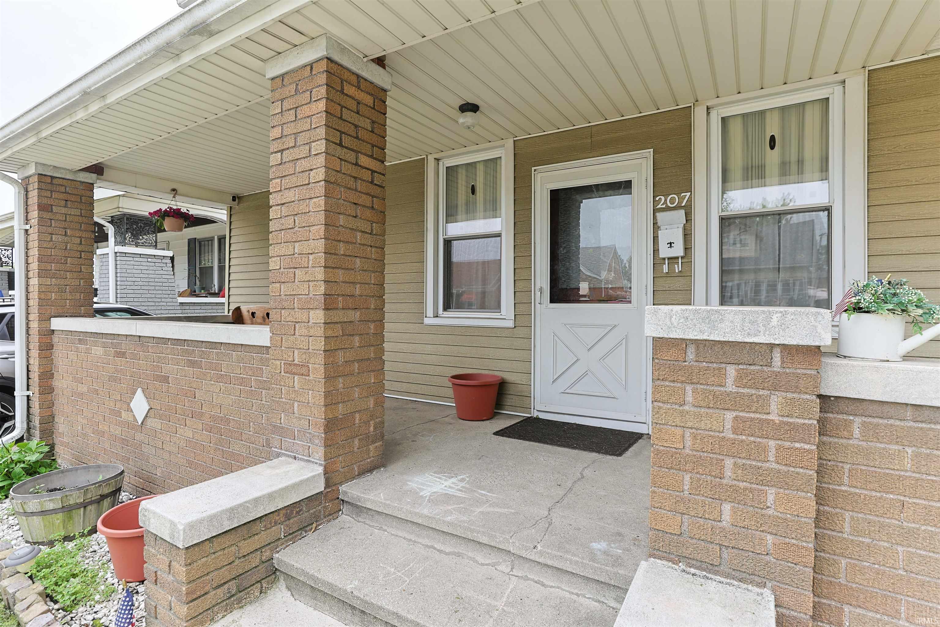 207 W 12th Street Mishawaka IN 46544